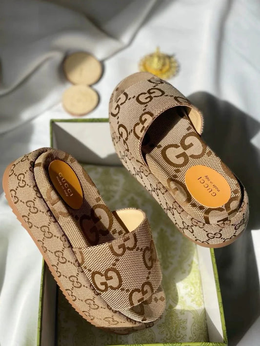 GG Maxi platform canvas slides